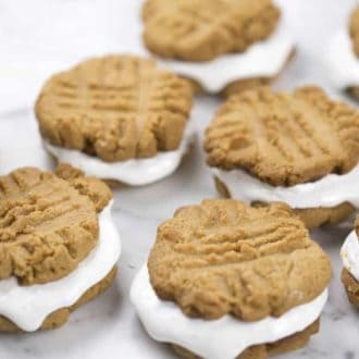 A photo of delicious Peanut Butter Marshmallow Sandwich Cookies.
