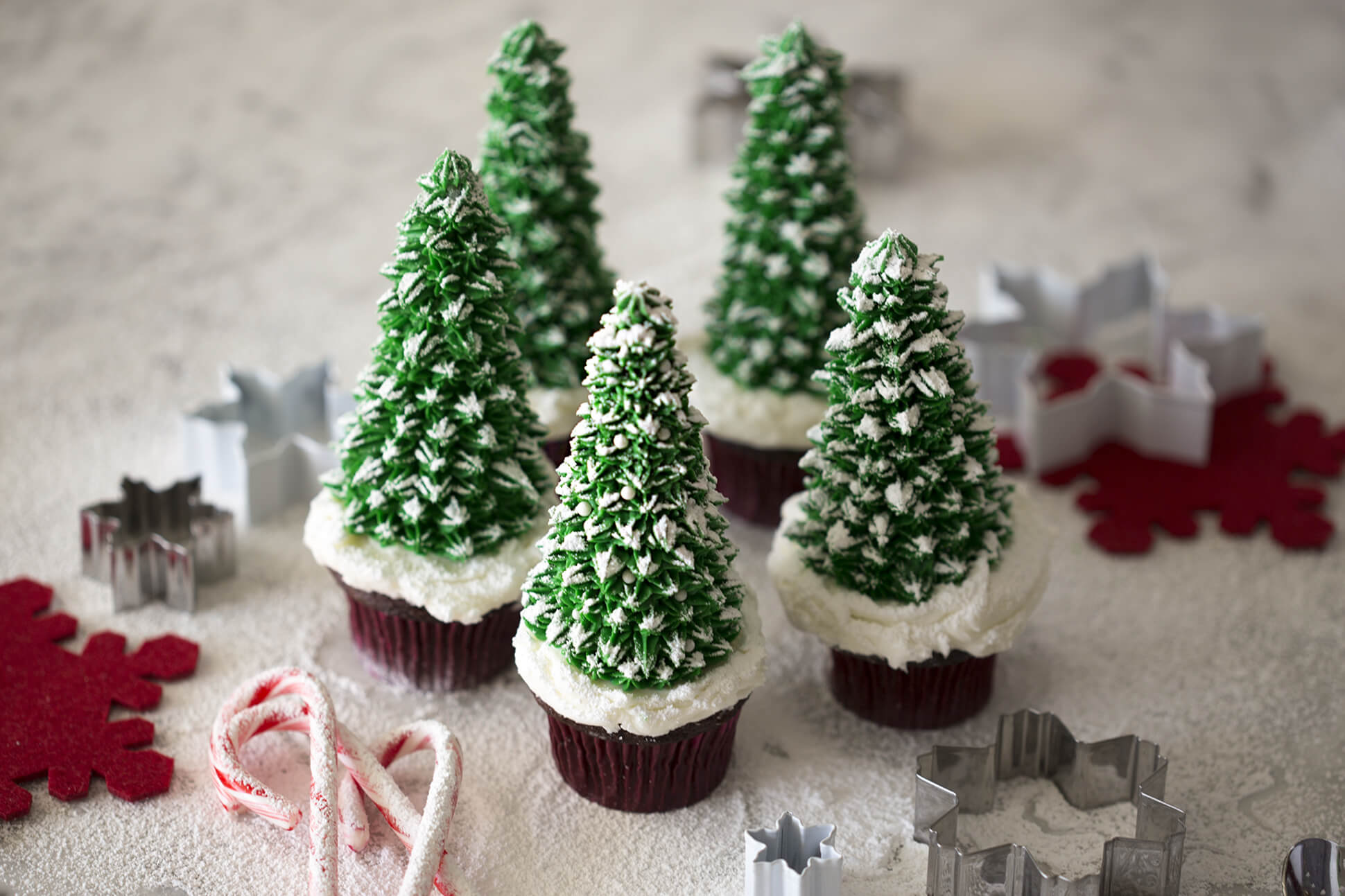 Christmas Tree Cupcakes - Preppy Kitchen