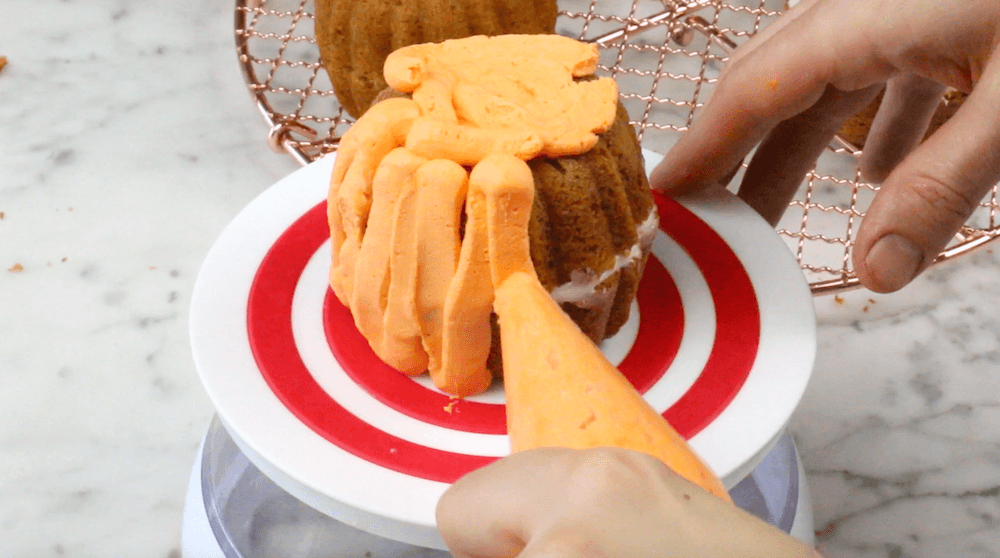 Mini Pumpkin Bundt Cakes Recipe (Video) - Gluesticks Blog