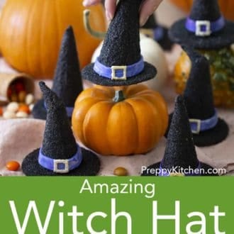 various black witch hat cookies