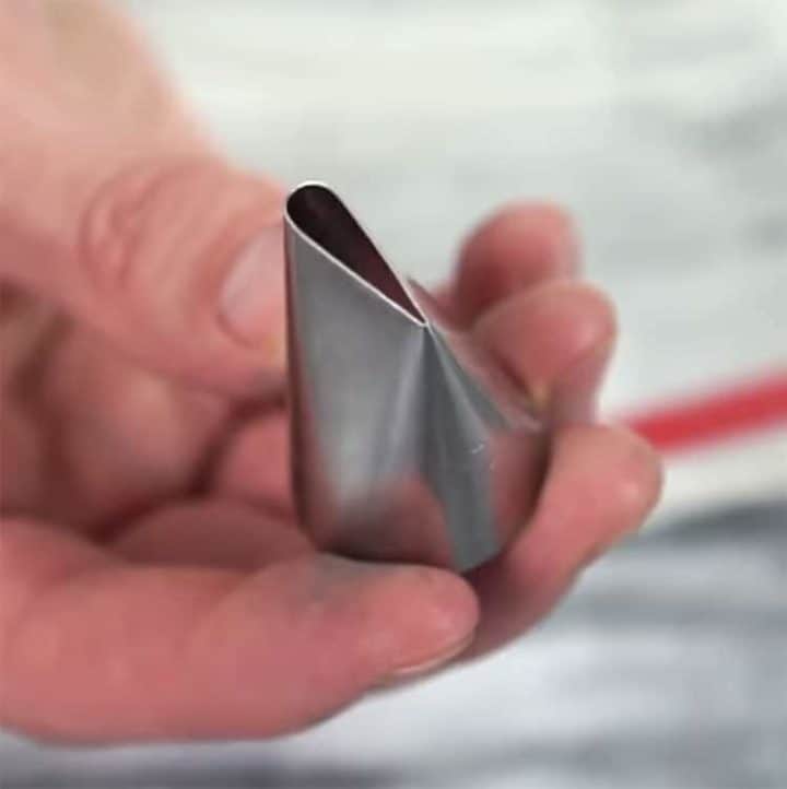 How to Make Buttercream Flowers Preppy Kitchen