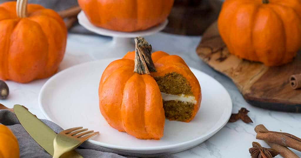 Miniature Pumpkin-Spice Bundt Cakes - Just The Best!