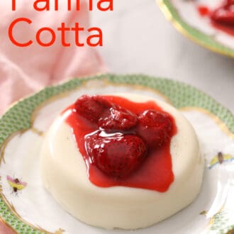 A vanilla panna cotta on a plate.