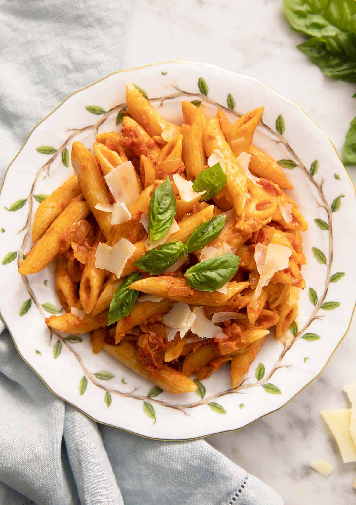 A portion of penne alla vodka on a plate.