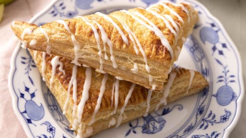 https://preppykitchen.com/wp-content/uploads/2020/08/Apple-turnover-recipe-1-480x270.jpg