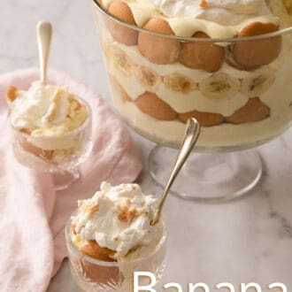 Banana pudding in a glass trifle dish