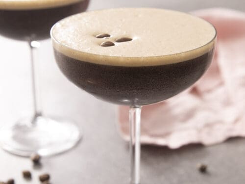 https://preppykitchen.com/wp-content/uploads/2021/01/espresso-martini-recipe-500x375.jpg