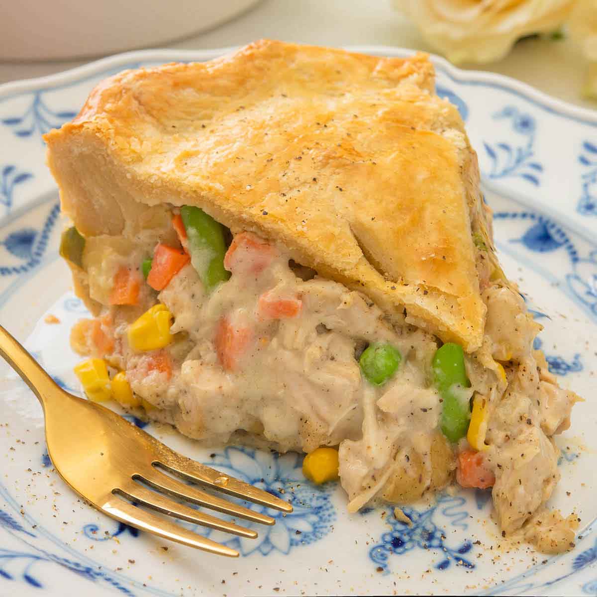 https://preppykitchen.com/wp-content/uploads/2021/05/Turkey-Pot-Pie-Recipe.jpg