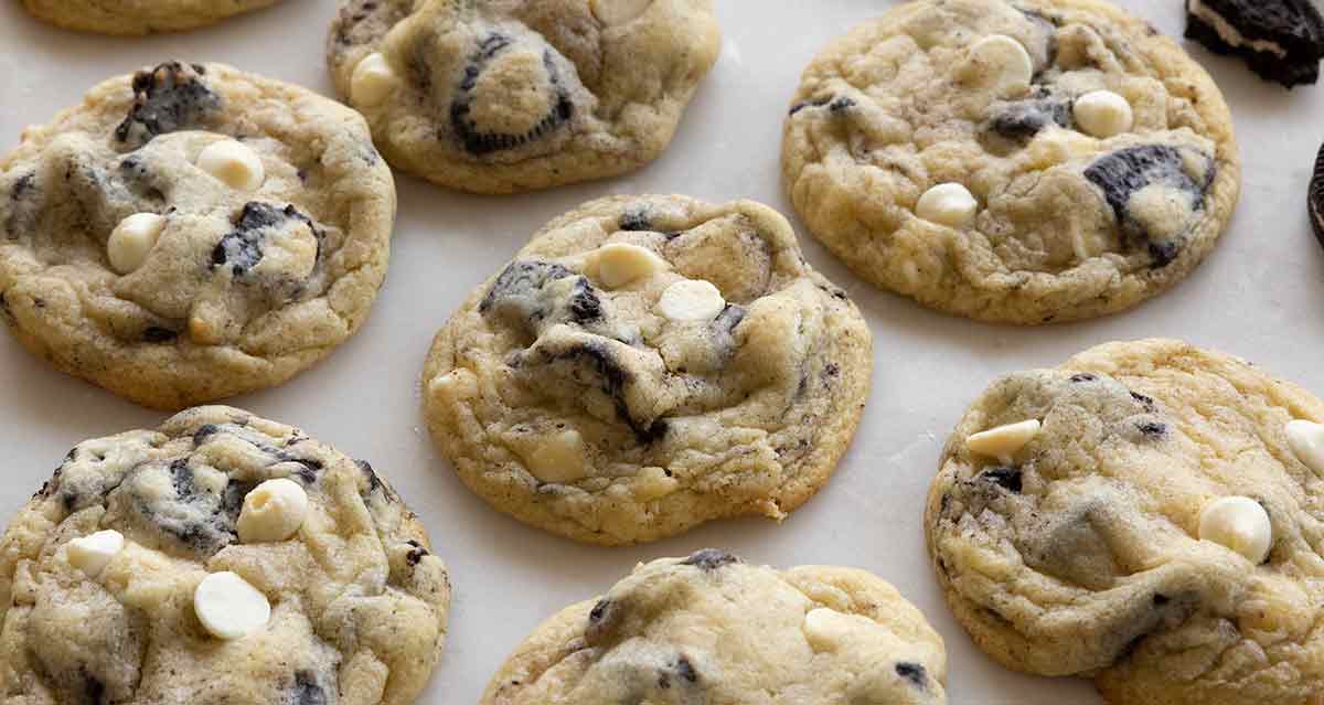 Soft Baked Cookies N' Creme Cookie