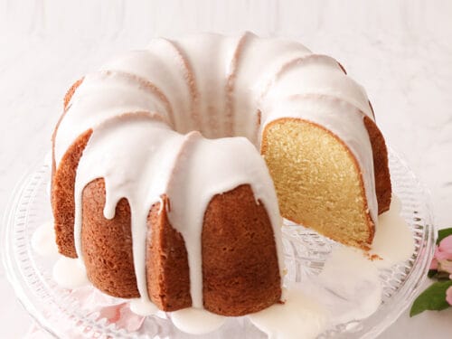 Classic Vanilla Bundt Cake Recipe