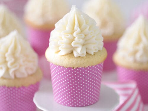 Moist Vanilla Cupcakes