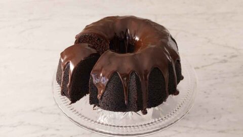 The Science of the Bundt Pan (+ Chocolate Bundt Cake Recipe) - FoodCrumbles