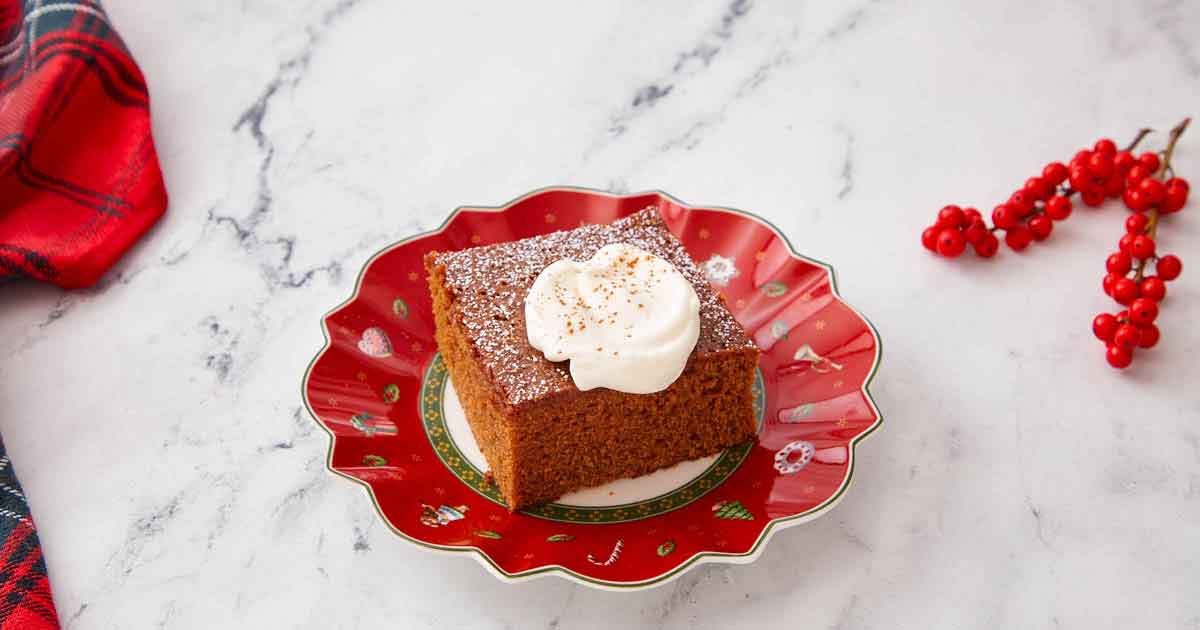 Mini Gingerbread Cake Recipe - Thistle Key Lane