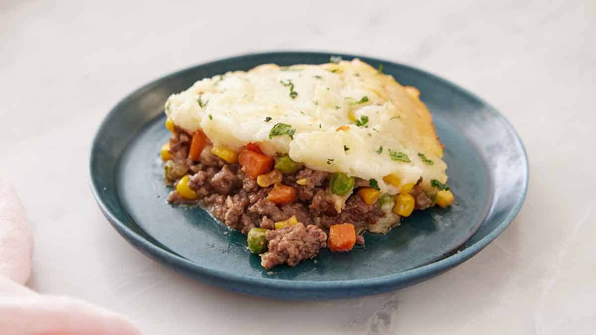 Classic Shepherd's Pie - Brown Eyed Baker