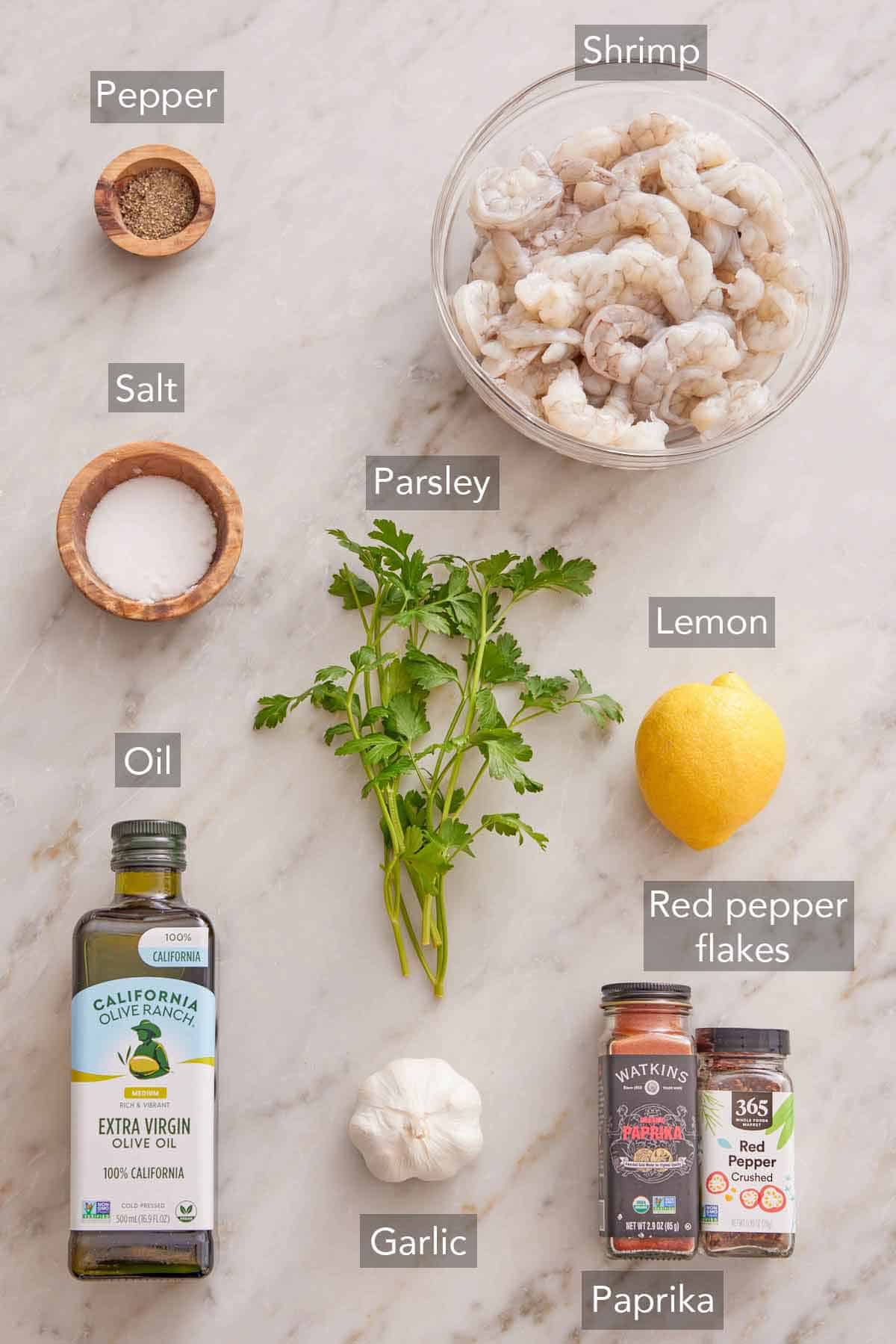 Ingredients needed to make sautéed shrimp.