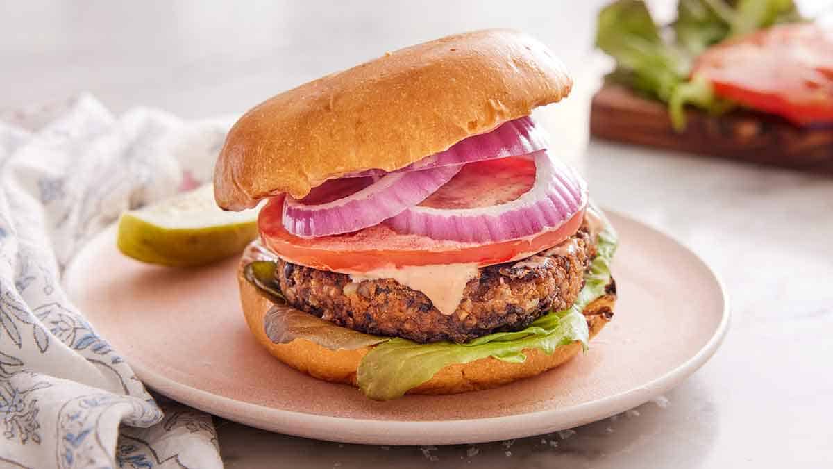 Recipe Box, Burgers with Spiralized Onion & Pineapple Salsa