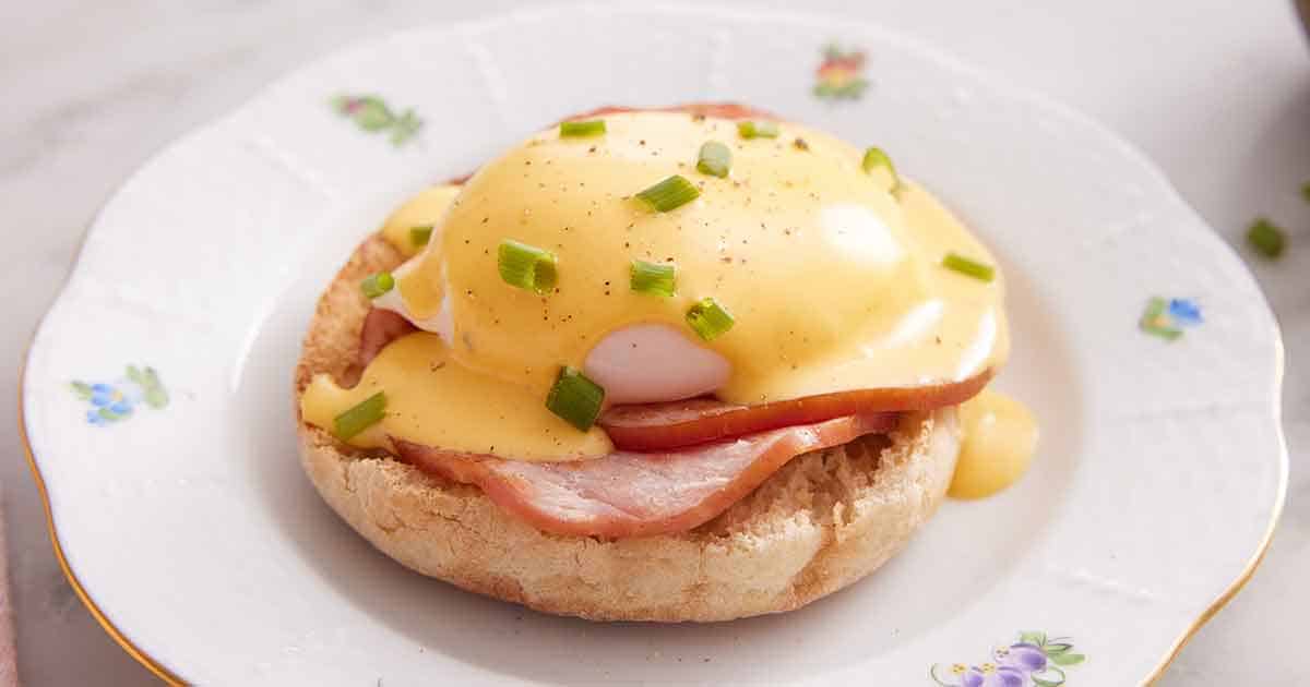 How to Poach Eggs and Make Eggs Benedict