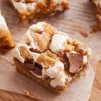 Cut s'mores bars with one in front and in focus.