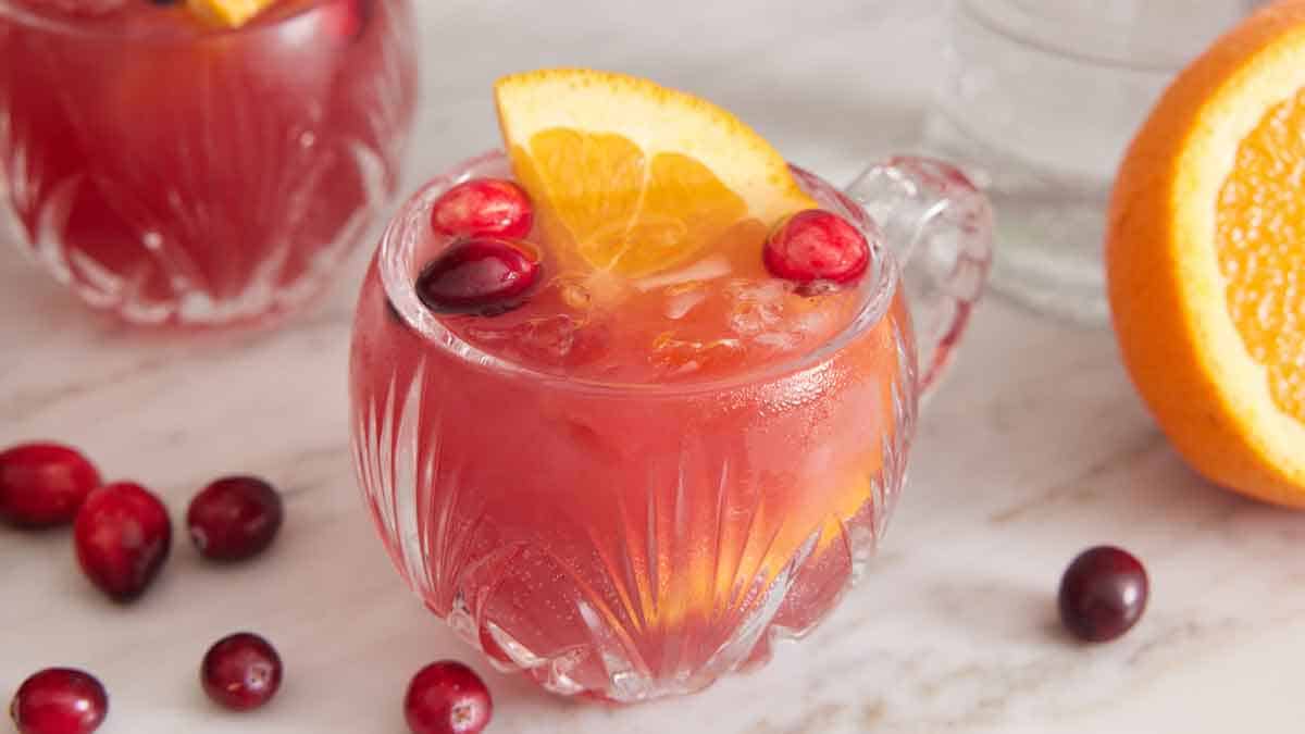 Christmas Punch - Budget Bytes