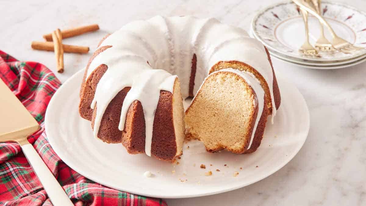 Instant Pot Rainbow Bundt Cake - Recipes From A Pantry