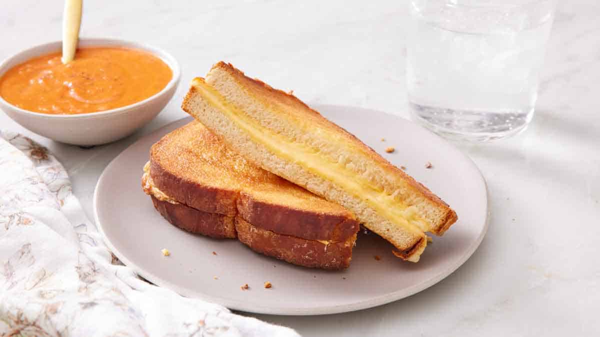 How to Make the Perfect Air Fryer Grilled Cheese - Grilled Cheese Social