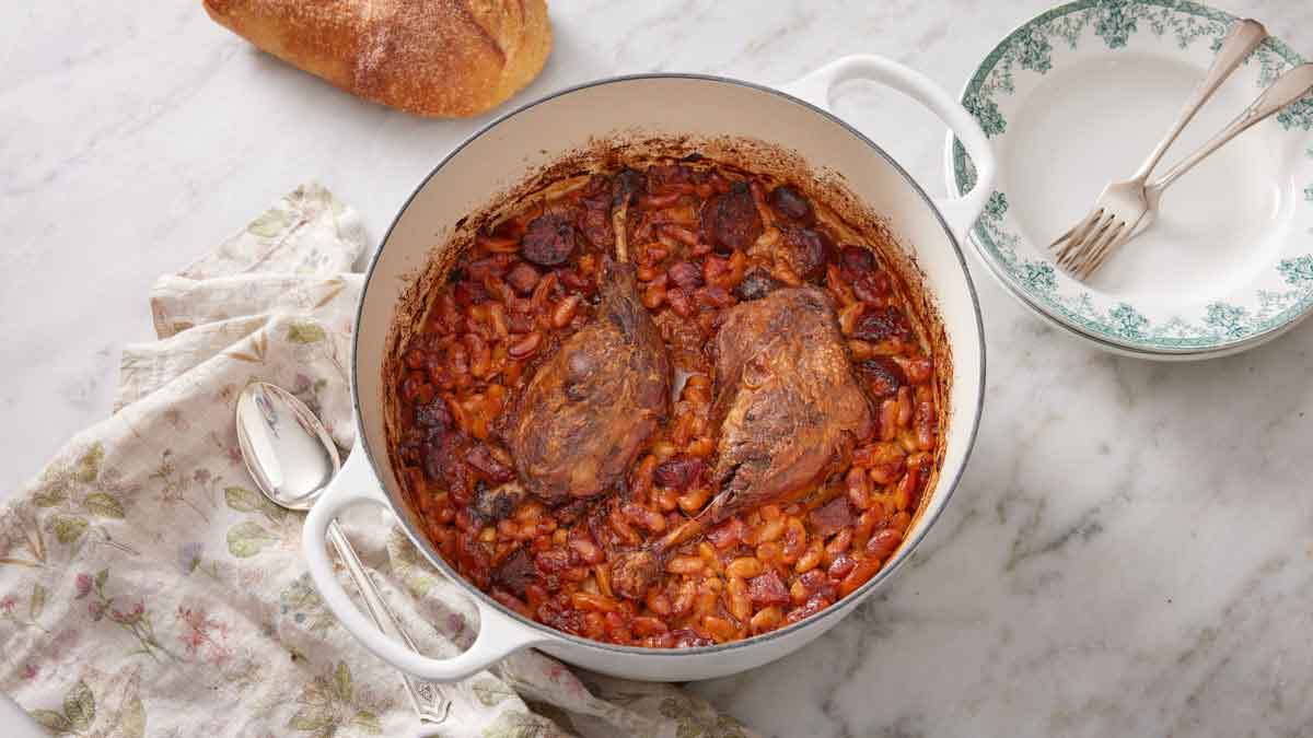 Club Foody  Cassoulet Recipe • A Flavorful French Casserole