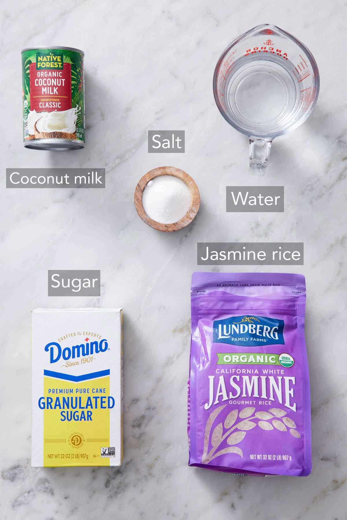Ingredients needed to make coconut rice.