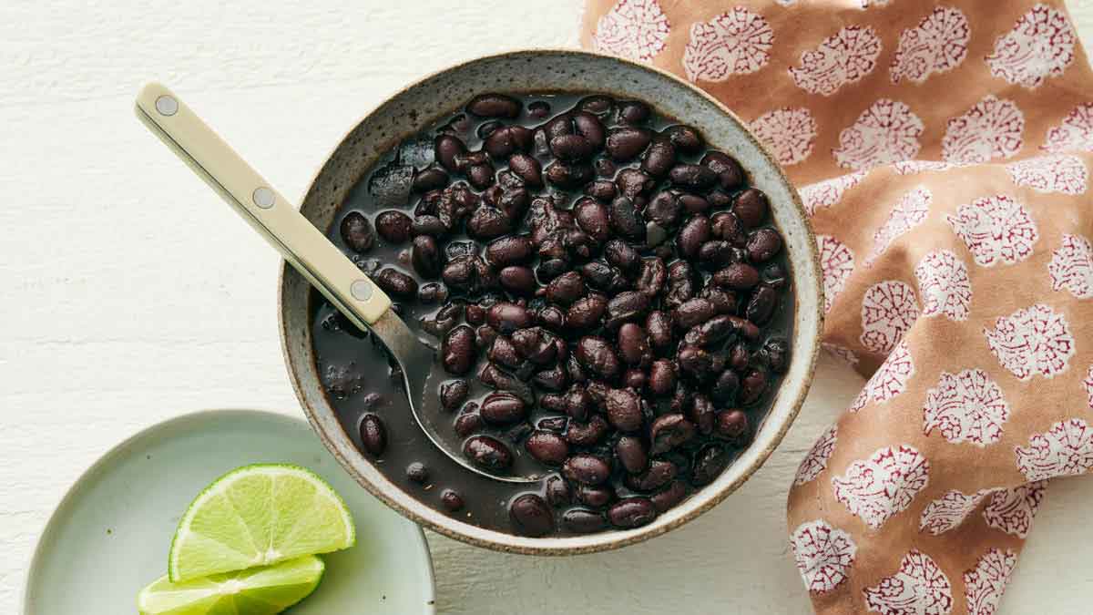 Ricetta per i fagioli neri in un istante