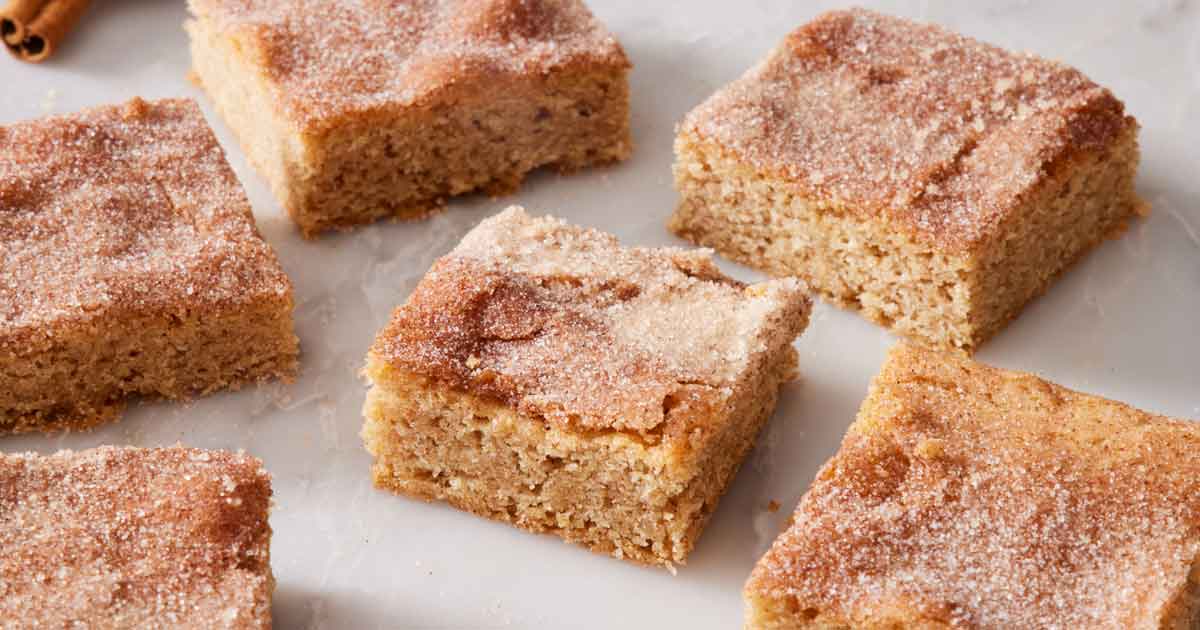 Snickerdoodle Bars [preppykitchen.com]